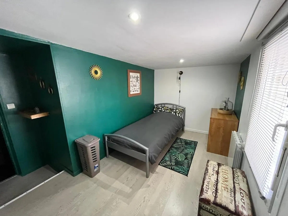 Homestay Chambres D'Hotes A La Forge Du Coglais La Selle-en-Cogles France